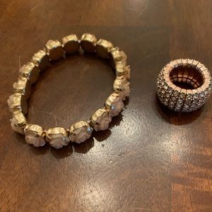 Bracelet pink with small roses with ring